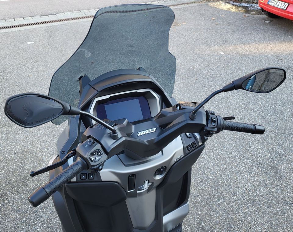 Piaggio MP3 Exclusive 530 E5 in Geislingen an der Steige