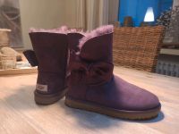 Ugg Stiefeletten Gr.38 neuwertig bordeaux Nordrhein-Westfalen - Erftstadt Vorschau