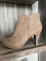 Damen Ankle Boot Pumps Schuhe Größe 39 Neu Taupe Stiefelette Nordrhein-Westfalen - Kreuztal Vorschau