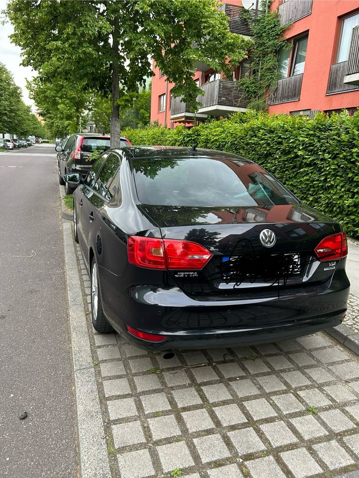 Auto Volkswagen jetta 1,6 TDI in Potsdam