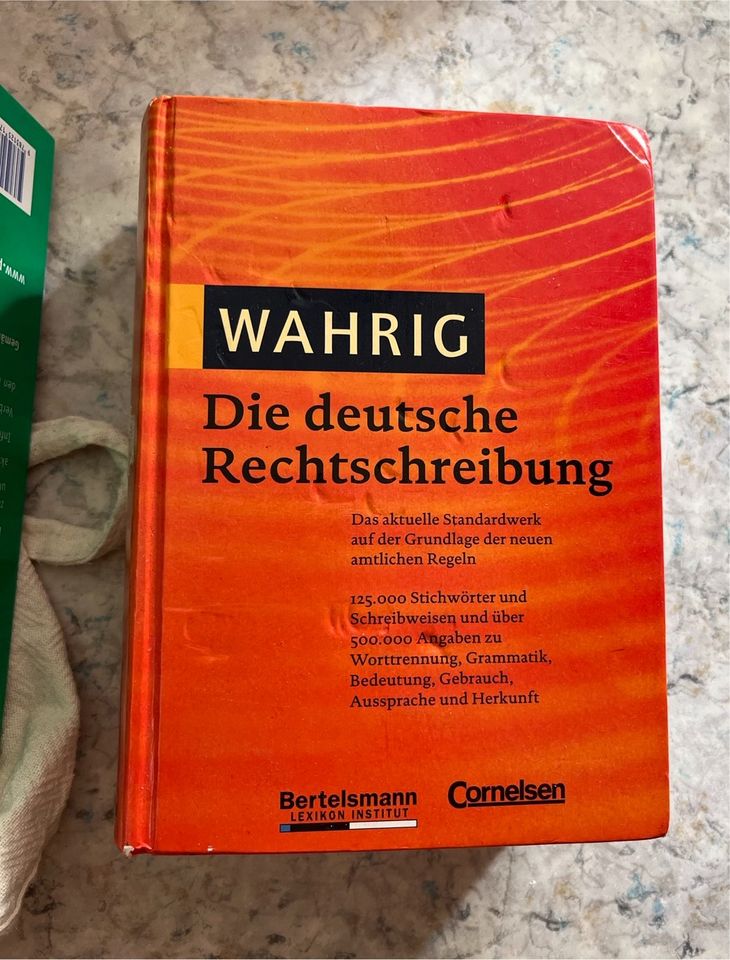 Wörterbuch  deutsche Rechtschreibungt in Göttingen