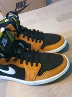 NEU! Air Jordan 1 Zoom CMFt in 43 Orange Original Anthracite Hessen - Wehrheim Vorschau