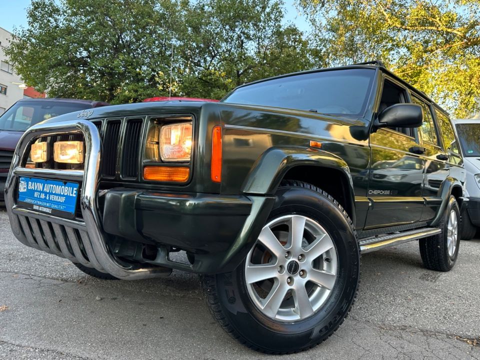 Jeep Cherokee Limited 4.0 Aut LPG-Gasanlage Leder TÜV in München