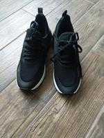 Neu, atmungsaktiver Sneaker, Gr.39, schwarz, weiß gold Sachsen - Bad Dueben Vorschau