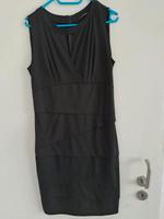 Elgantes Kleid mit Schal Nordrhein-Westfalen - Lippstadt Vorschau
