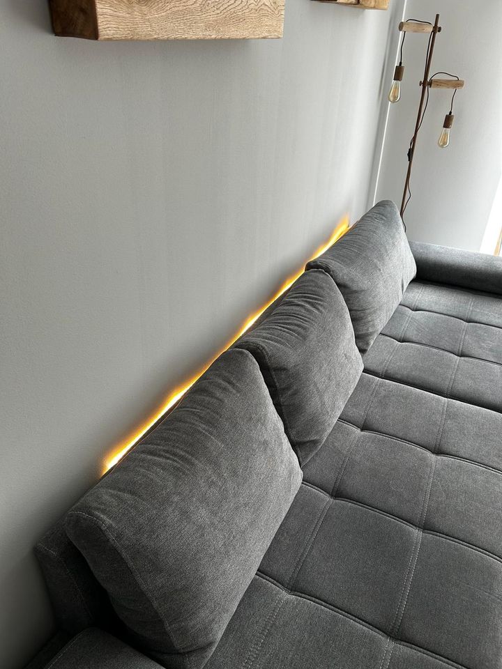 Sofa mit Schlaffunktion in Bremen