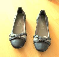 NEUE grau silberne Ballerinas von Dockers Gr. 38 Kr. München - Neubiberg Vorschau