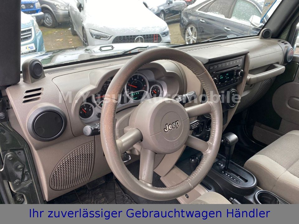Jeep WRANGLER 2.8 CRD UNLIMITED SAHARA KLIMA|AHK in Hamburg