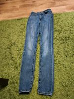 Levi's Jeans in W27, Modell High Rise Skinny Hessen - Karben Vorschau