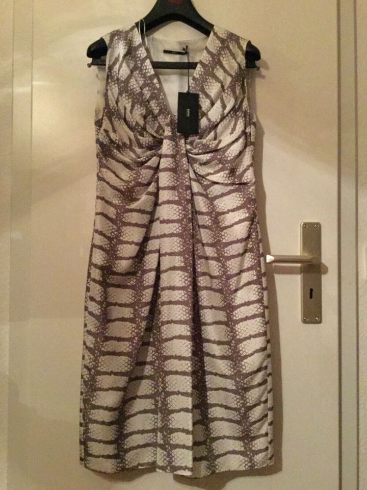 Hugo Boss Snake Printed Silk Draped Doresa Neu Seide Kleid in Sonneberg