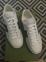 Gucci ACE mit Bienen Stickerei Damen Sneaker - NEU -  35,5 München - Schwanthalerhöhe Vorschau