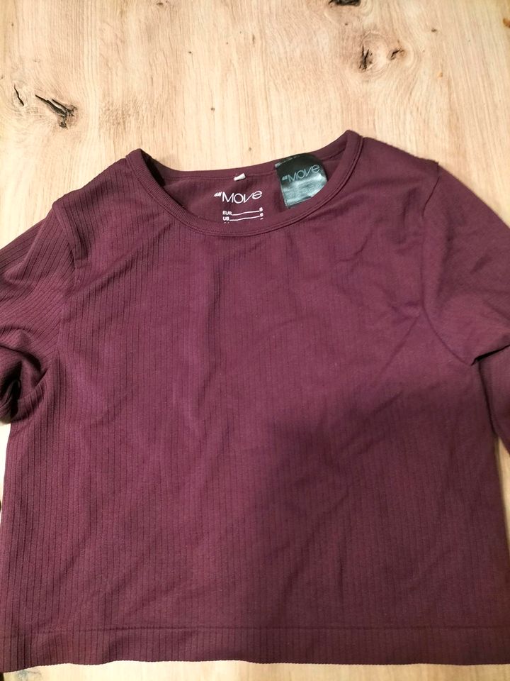 Weinrotes Langarmshirt H&M Gr. 158/164 in Ludwigsburg