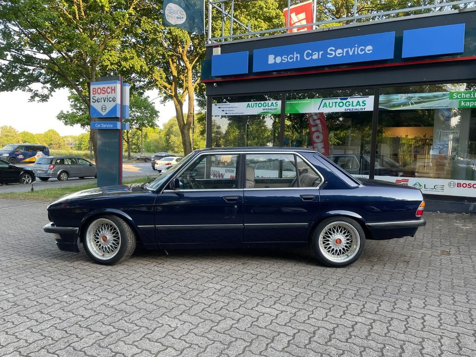 BMW E28 525 in Hamburg