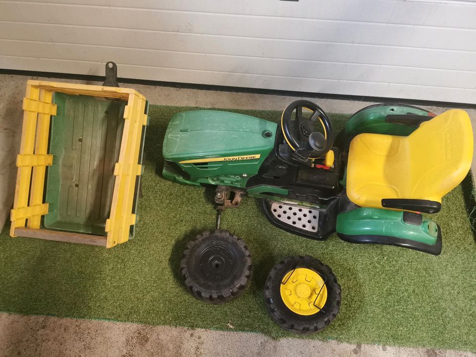 12V PEG PEREGO John Deere Ground Force Elektro Kindertraktor