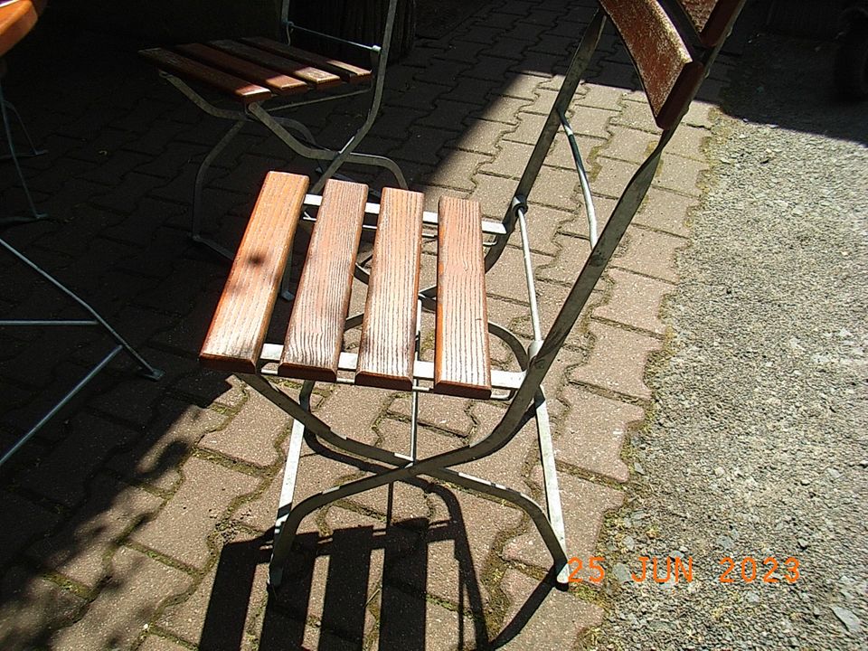 Biertisch mit 6 Stühlen Brauereistühle Gartenstühle in Rositz