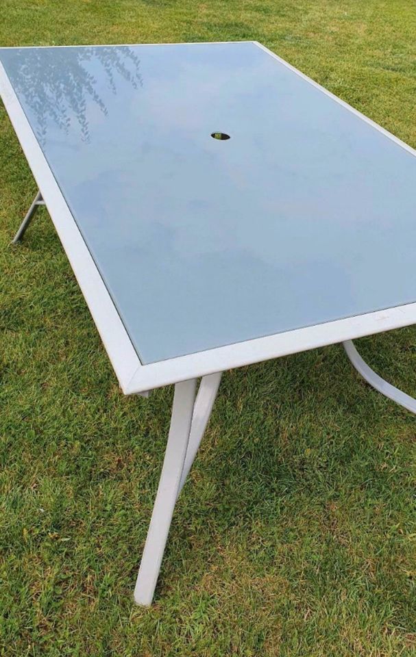 Tisch Alu mit Glasplatte 1,50 m x 90 h: 72 cm in Paderborn