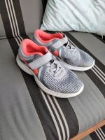 Turnschuhe Nike, grau , Gr.34 Nordrhein-Westfalen - Nettetal Vorschau