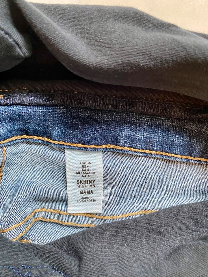 Umstands Jeans in Bayerisch Gmain