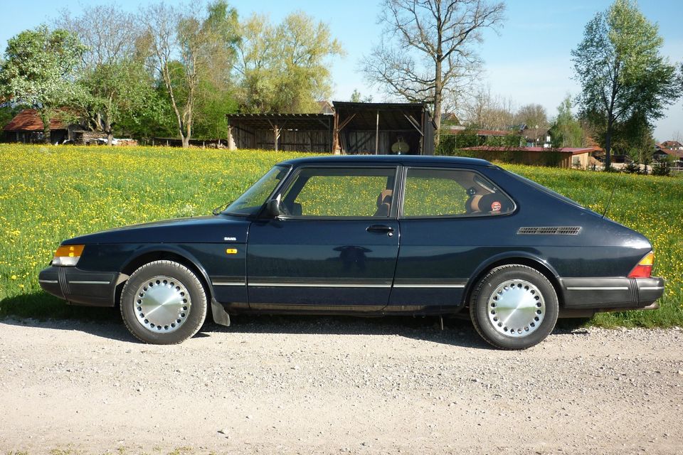 Saab 900i mit Wertgutachten in München