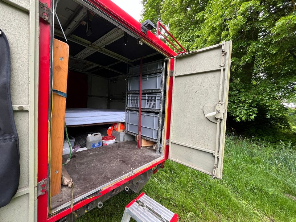 Unimog 404S 5sitzig Autogas H-Kennzeichen Führerschein B in Donaueschingen