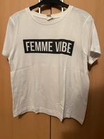T-Shirt „Femme Vibe“ Bayern - Eckental  Vorschau