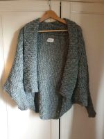 Cartoon ❤ Cardigan Strickjacke grau  Schalkragen Schleswig-Holstein - Ostenfeld (Husum) Vorschau