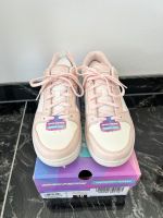 Skechers Damen Sneaker Weiß/Rosa Gr. 40 NEU Harburg - Hamburg Wilstorf Vorschau