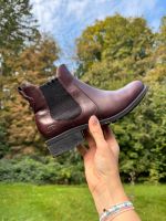 UGG Chelsea Boots Bordeaux dunkelrot Stiefeletten gefüttert 38 Hessen - Hadamar Vorschau