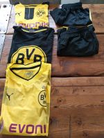 Bvb Trikots  mit Hosen Nordrhein-Westfalen - Hagen Vorschau