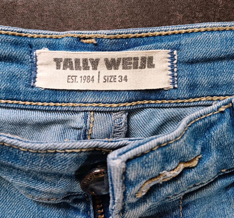 Jeansshorts von Tally Weijl in Salzatal