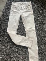 H&M Jeans creme 34 slim neuwertig Niedersachsen - Lathen Vorschau