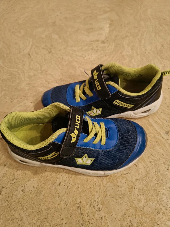 Turnschuhe Kinder Hallenschuhe Lico Sneaker Gr. 32 in Schleswig-Holstein -  Großensee | Gebrauchte Kinderschuhe Größe 32 kaufen | eBay Kleinanzeigen  ist jetzt Kleinanzeigen