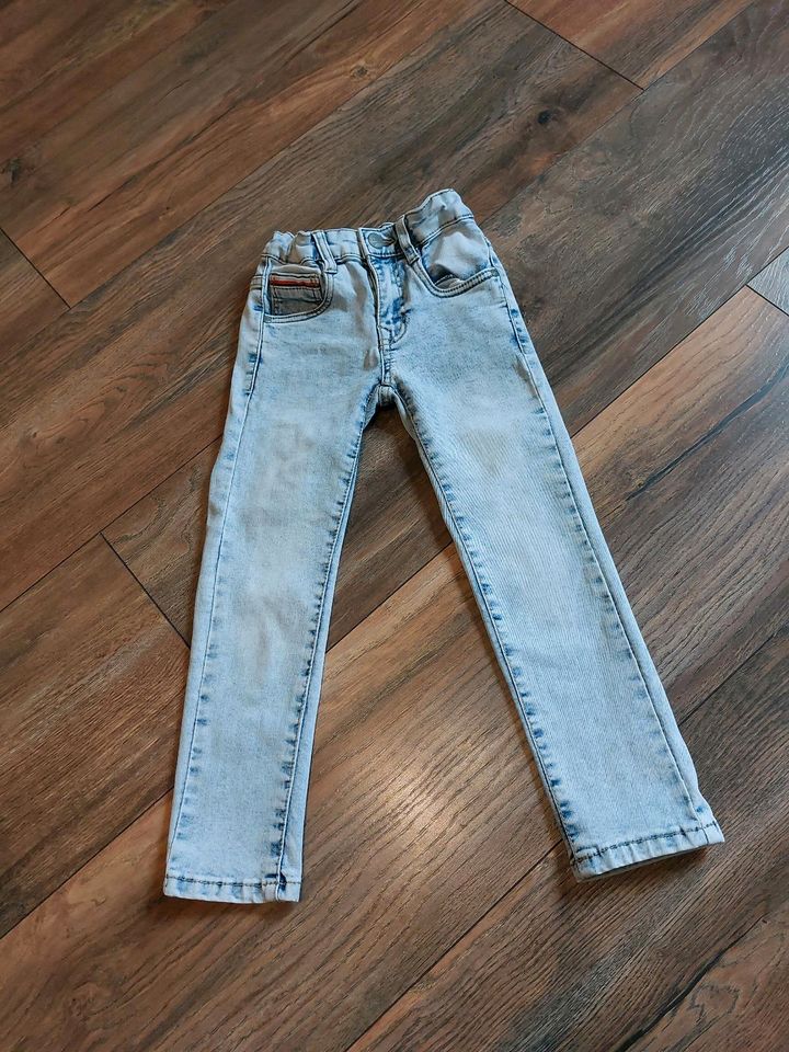 Jeans Hose Gr. 116 in Eppingen