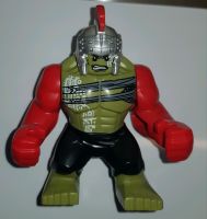 Lego Hulk mit roten Armen Kr. München - Ismaning Vorschau