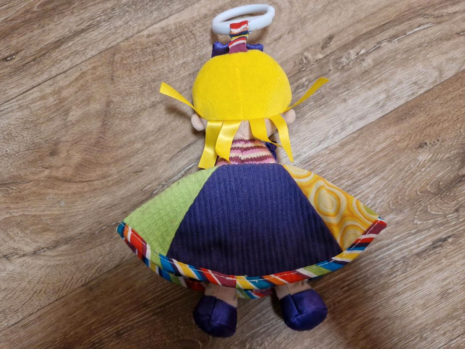 Lamaze Plüschfigur/Stofffigur Puppe Mädchen in Frankfurt am Main