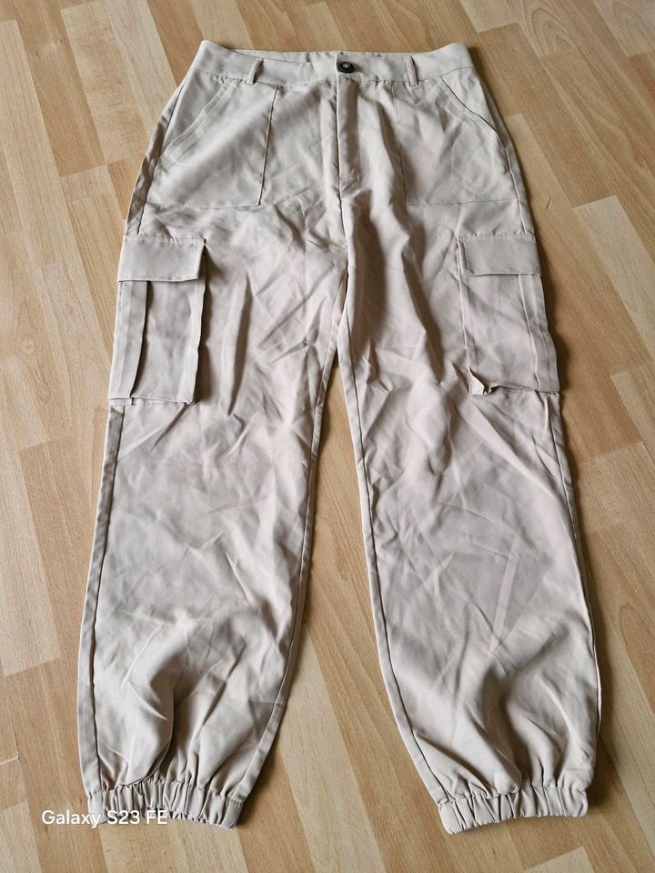 Cargohose beige in Riedenburg