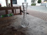 Bleikristallvase klein geschliffen  21 x 8 cm älter Zweigmuster Bayern - Rötz Vorschau