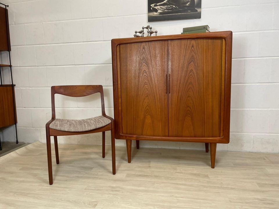 Vintage Teak highboard sideboard Schrank H. P. HANSEN DANISH 60er in Delmenhorst