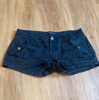 Schwarze Shorts/kurze Hose in M Bayern - Heilsbronn Vorschau