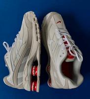 nike supreme shox weiß Hessen - Wiesbaden Vorschau