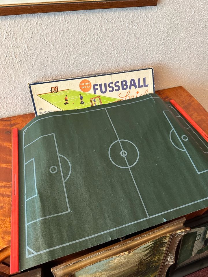 DDR Fußball Spiel VEB Metaplast Quedlinburg mit OVP in Aschersleben