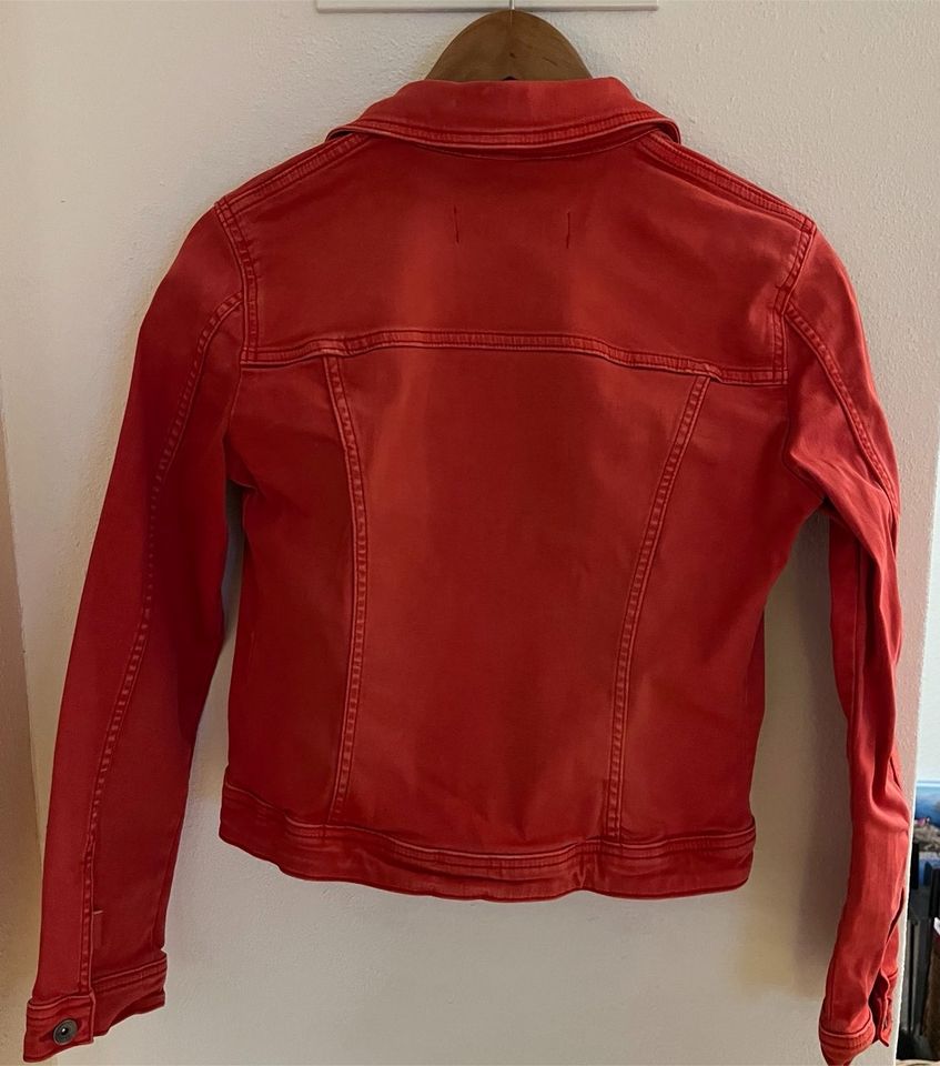 Tom Tailor coole rote Jeansjacke Gr. XS in Zorneding