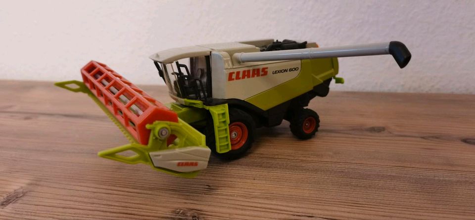 Siku Claas Mähdrescher Lexion 600 in Barth