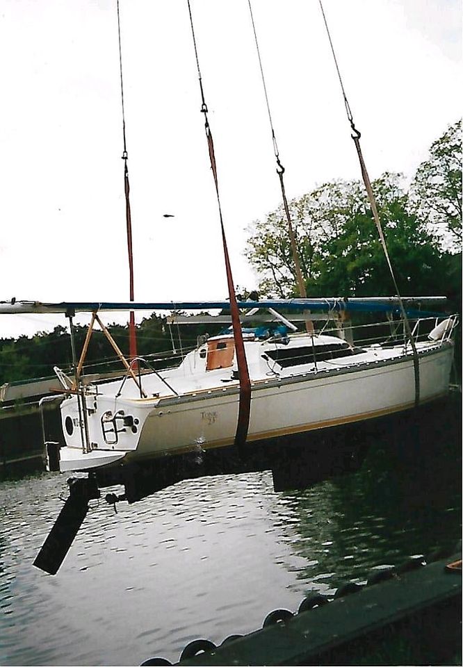 Segelboot Kielschwertkreuzer in Dahlenwarsleben