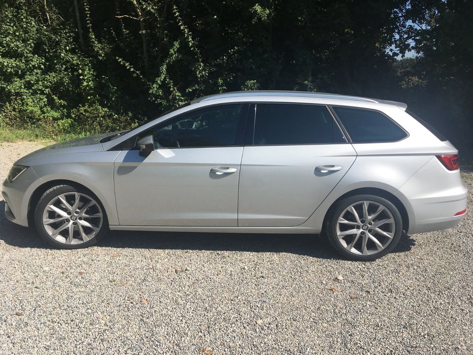 Seat Leon 1.6 TDI 110 kW Start&Stop Style Style in Memmingen