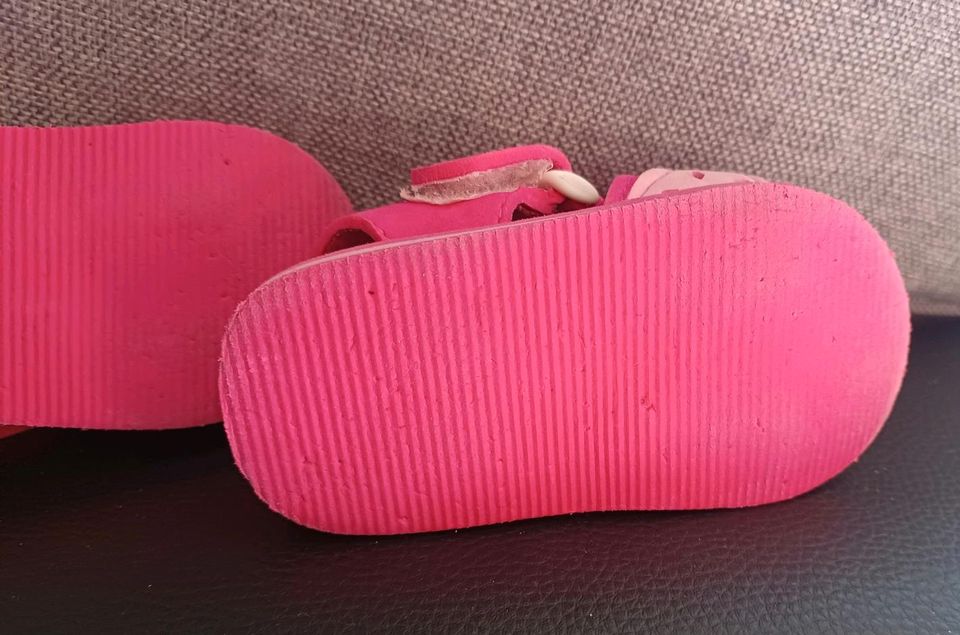 Versch. Kinderschuhe, Gr. 23, Crocs, Ballerinas, Wasserschuhe in Hünstetten