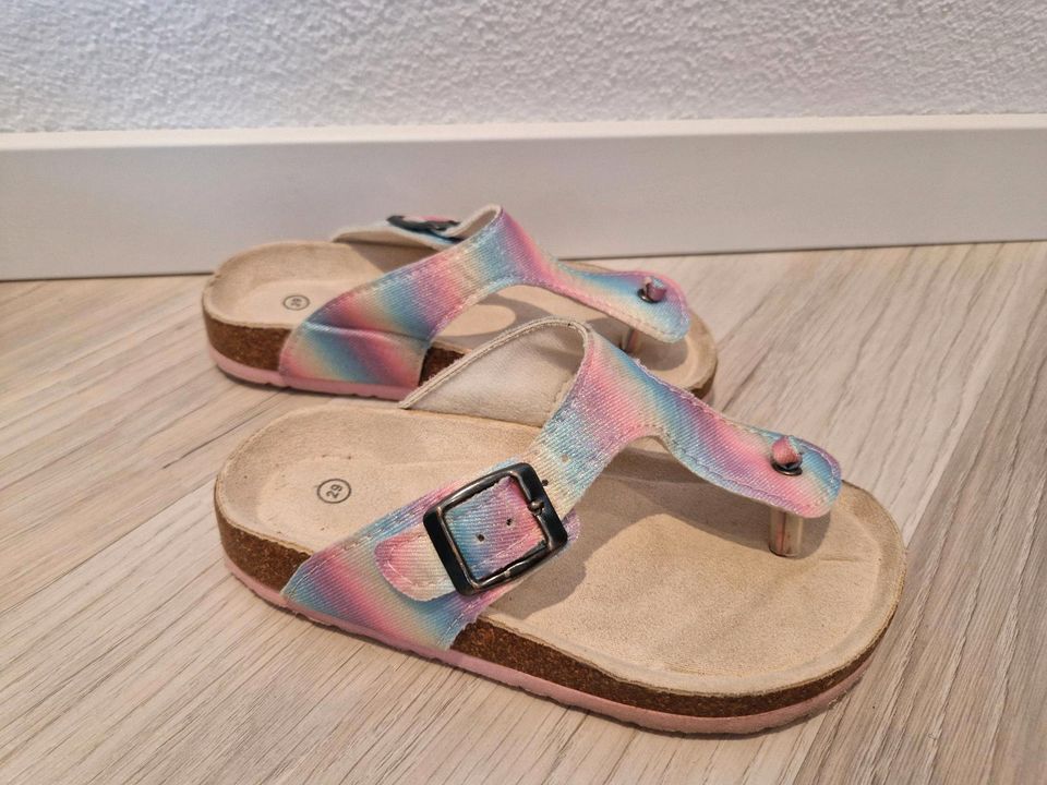 Wneu Sandalen Gr. 29 Regenbogen Zehensandalen Sommerschuhe in Ammerthal