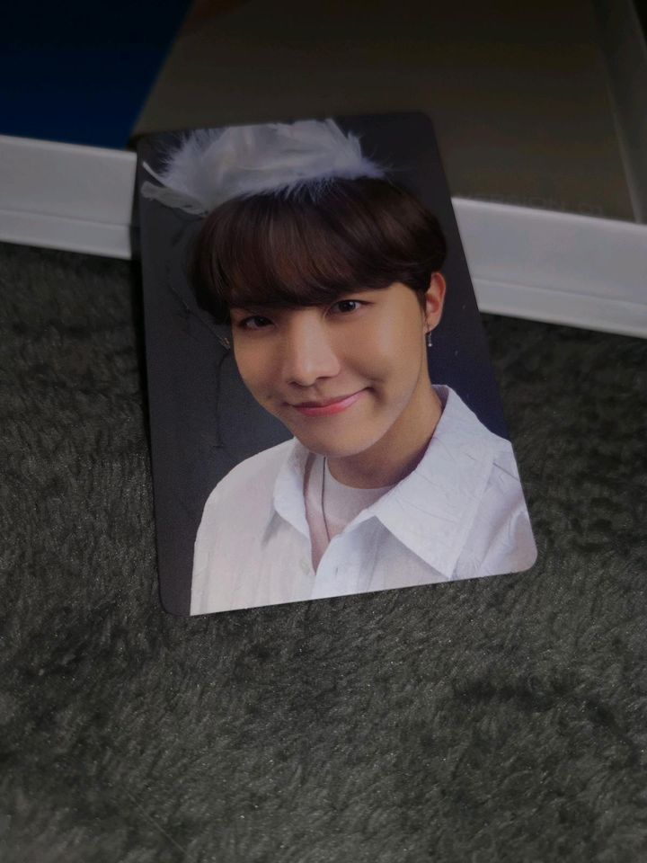 BTS, Mots 7, mit Photocard Hobi komplett in Schönebeck (Elbe)