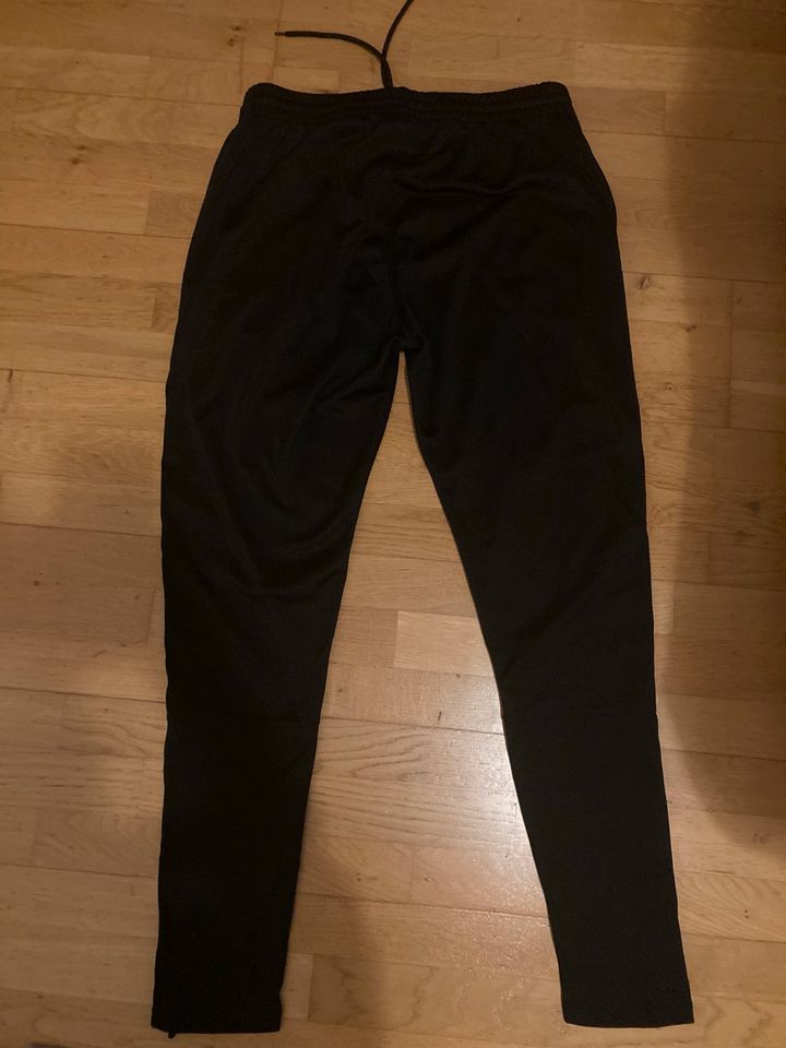 Jako Jogging Hose Trainingshose Sporthose schwarz L in Ahaus