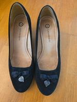 Trachten Schuhe Pumps Landhaus schwarz Gr 38 Bayern - Gröbenzell Vorschau